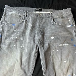 PURPLE BRAND - Grey Paint Splatter Jeans